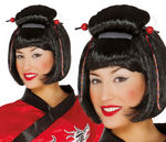 Schwarze Perücke im Japanerin‑Stil, glatt und hochgesteckt für Kostüme.