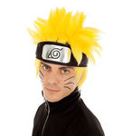 Gelbe Naruto‑Perücke im charakteristischen stacheligen Stil, geeignet für Cosplay und Anime‑Kostüme.